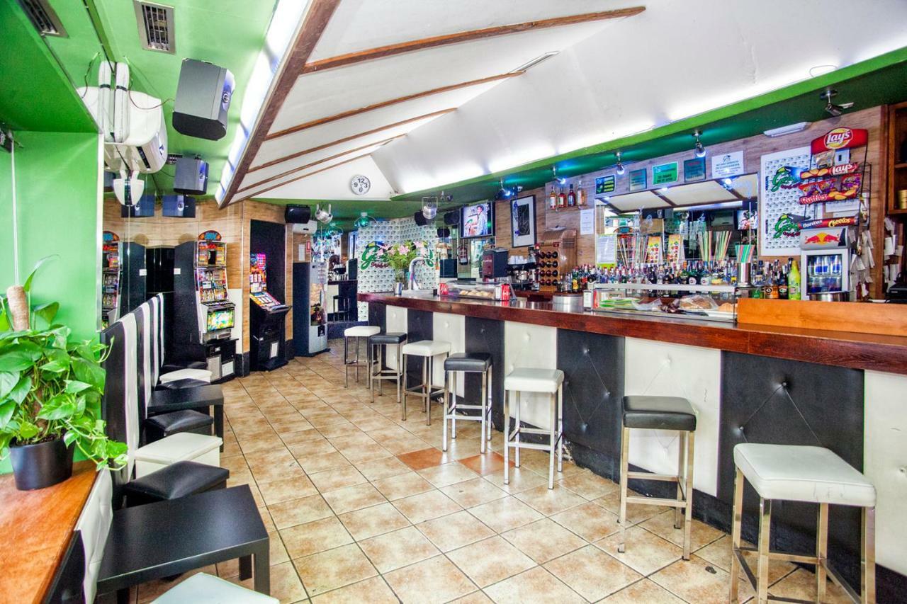 Hostal Goias 호텔 오비에도 외부 사진