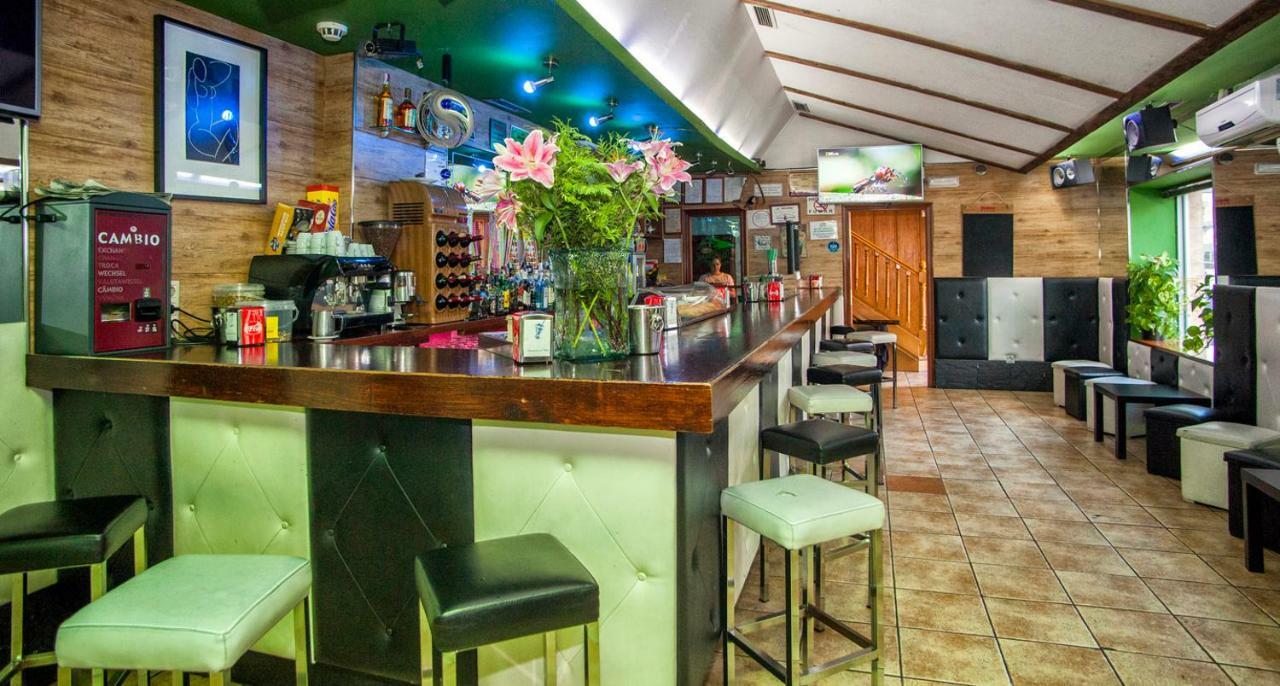 Hostal Goias 호텔 오비에도 외부 사진